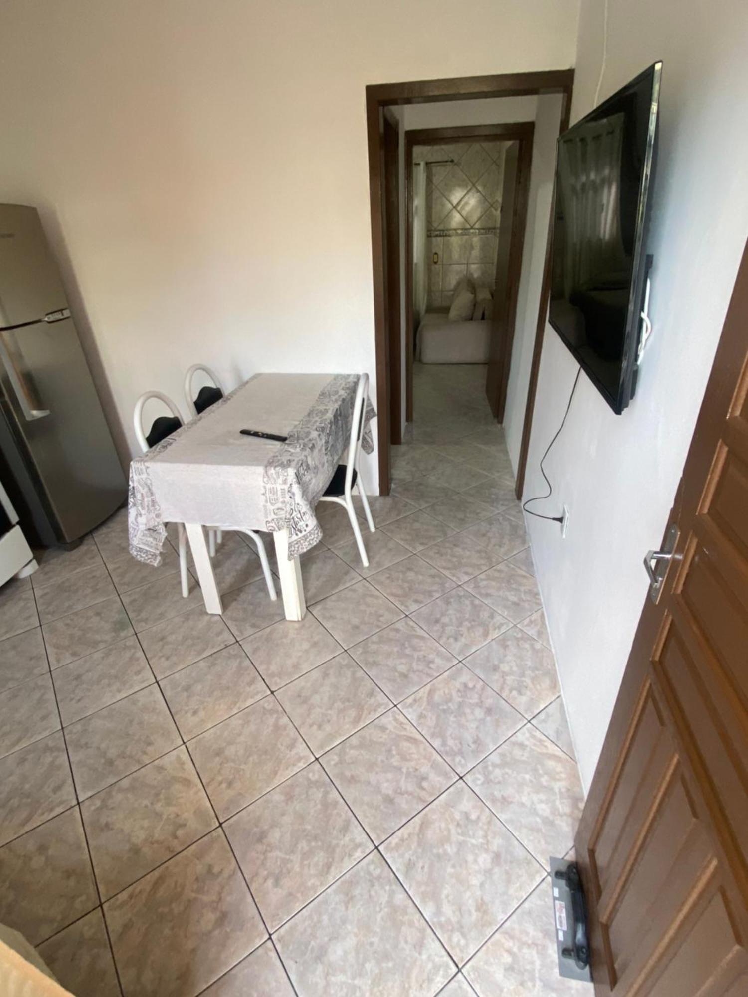 Casa de férias Kitinet 1 *